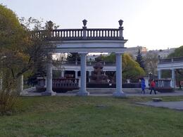 У фонтана в Новокузнецке перемёрз водовод